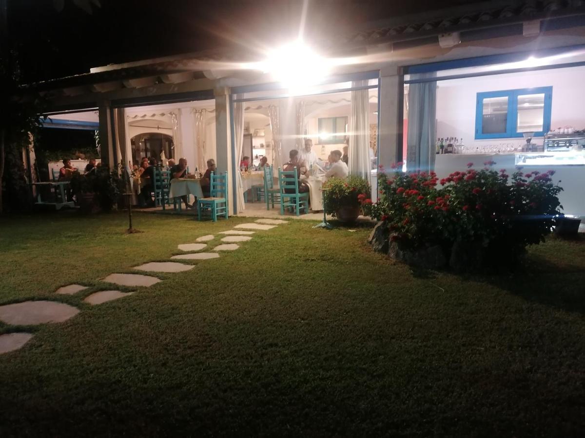 Hotel S'Ortale Con Parcheggio Interno E Ristorante All'Aperto 오로세 외부 사진