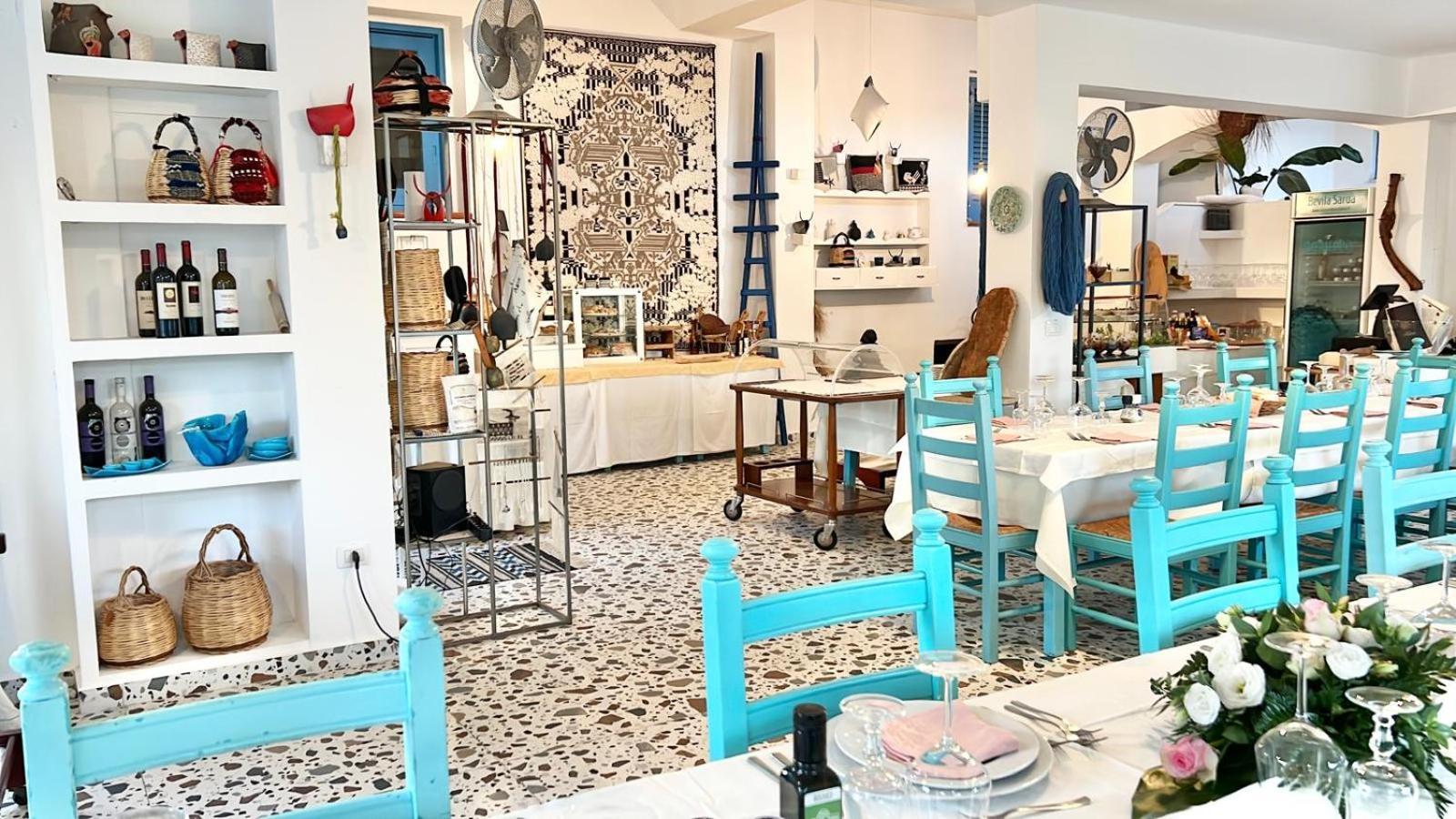 Hotel S'Ortale Con Parcheggio Interno E Ristorante All'Aperto 오로세 외부 사진